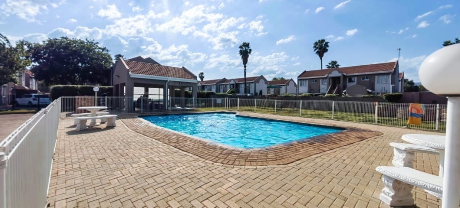 3 Bedroom Property for Sale in Kannoniers Park North West